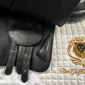 Equipe Special One 16.5 jump saddle – product view 7
