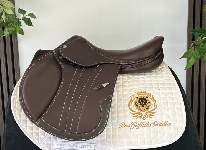 Equipe Ex Demo EKGO 17.5 jump saddle