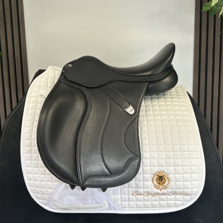 Bates AP+ Wide 16.5 inch black GP saddle