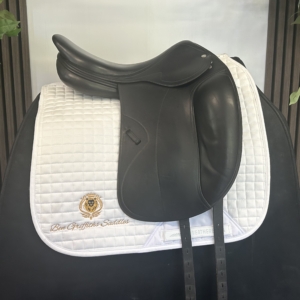 Amerigo DJ 17.5 inch medium dressage saddle – product view 2