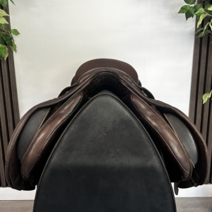 Fairfax 17-inch adjustable GP saddle – FullSizeRender