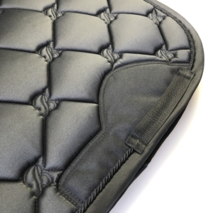 Bates saddle pad in three styles – product view 6