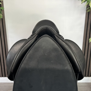 Equipe Olympia Special dressage saddle – product view 4