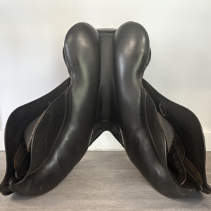 Kent and Masters MGP adjustable GP saddle – product view 8