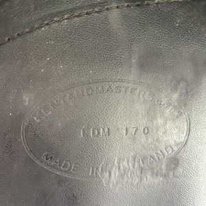 Kent and Masters LDM dressage saddle – product view 8