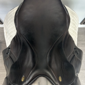 Fairfax Original adjustable brown jump saddle – product view 3