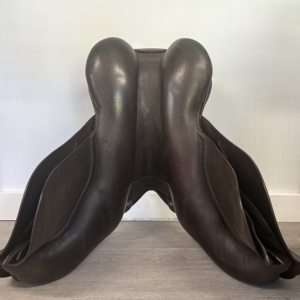 Fairfax MGP adjustable GP saddle – product view 8