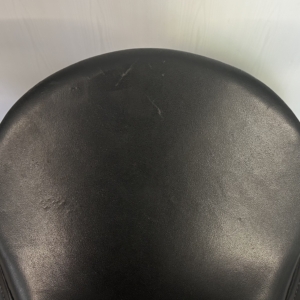 Albion K2 17.5 wide GP saddle – product view 4