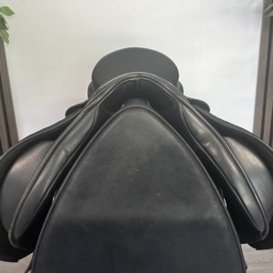 Albion K2 17.5 wide GP saddle – product view 5